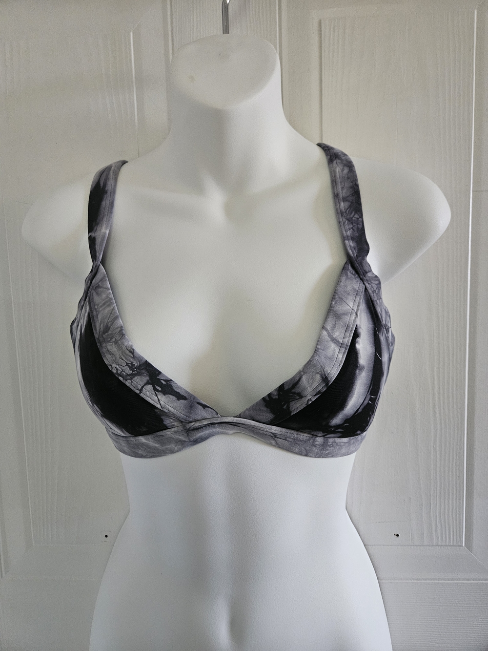 Women’s Gray & Black Tie-Dye Bikini Top Only - One One Meduim